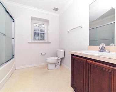 10124 Malpas Point - Photo Thumbnail 12