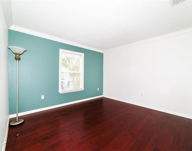 10124 Malpas Point - Photo Thumbnail 14