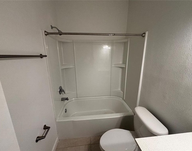 1209 Southstation Place - Photo Thumbnail 12