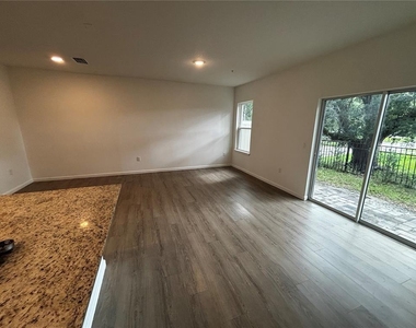 1209 Southstation Place - Photo Thumbnail 20