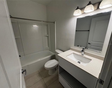 1209 Southstation Place - Photo Thumbnail 11