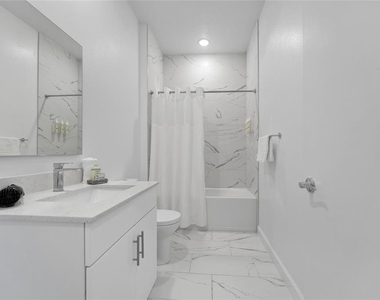 395 Famagusta Drive - Photo Thumbnail 23