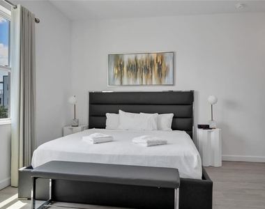 395 Famagusta Drive - Photo Thumbnail 17