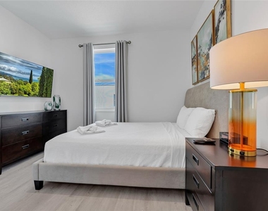 395 Famagusta Drive - Photo Thumbnail 22