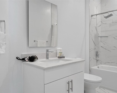 395 Famagusta Drive - Photo Thumbnail 24