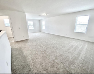 924 Avenal Lane - Photo Thumbnail 26