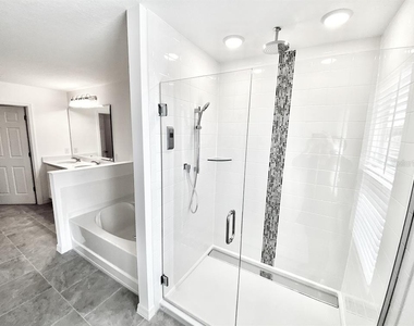 924 Avenal Lane - Photo Thumbnail 22