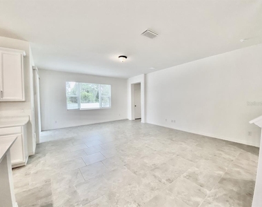 924 Avenal Lane - Photo Thumbnail 13