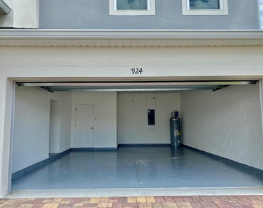 924 Avenal Lane - Photo Thumbnail 35
