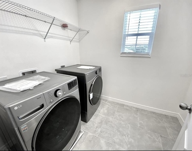 924 Avenal Lane - Photo Thumbnail 19