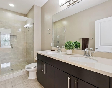 7242 Serenity Bend - Photo Thumbnail 15