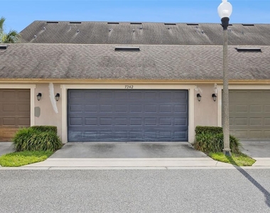 7242 Serenity Bend - Photo Thumbnail 23