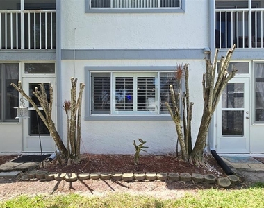 608 Beach Park Lane - Photo Thumbnail 32
