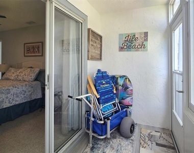 608 Beach Park Lane - Photo Thumbnail 28