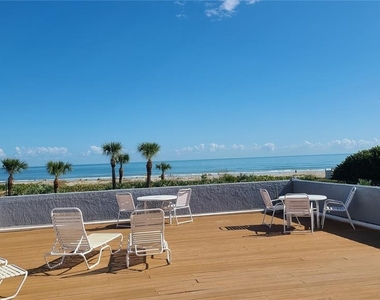 608 Beach Park Lane - Photo Thumbnail 42