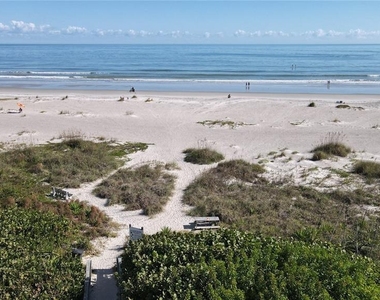608 Beach Park Lane - Photo Thumbnail 35