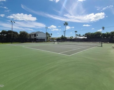 608 Beach Park Lane - Photo Thumbnail 49
