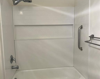 1454 Mary Belle Avenue - Photo Thumbnail 7