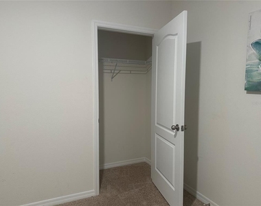 1454 Mary Belle Avenue - Photo Thumbnail 10