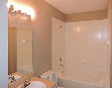 5550 E Michigan Street - Photo Thumbnail 6