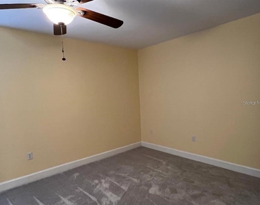 940 Douglas Avenue - Photo Thumbnail 7