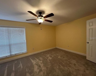 940 Douglas Avenue - Photo Thumbnail 8