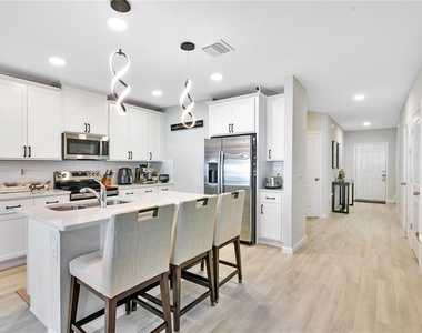 14808 Harvest Street - Photo Thumbnail 5
