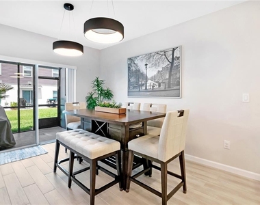 14808 Harvest Street - Photo Thumbnail 3
