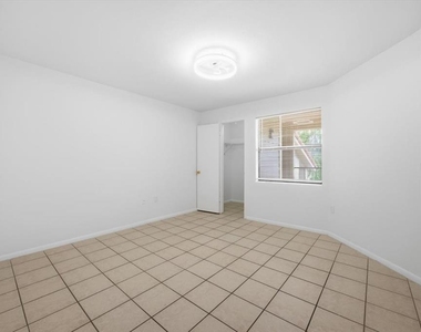 3028 Parkway Boulevard - Photo Thumbnail 9