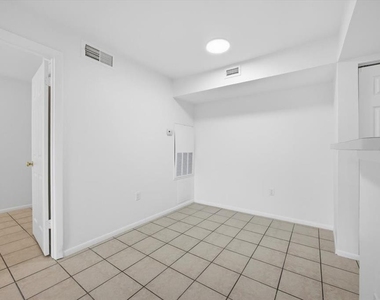 3028 Parkway Boulevard - Photo Thumbnail 10