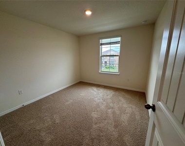 17085 Water Spring Boulevard - Photo Thumbnail 19