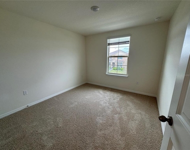 17085 Water Spring Boulevard - Photo Thumbnail 18