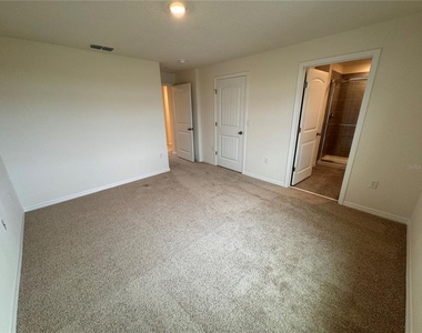 17085 Water Spring Boulevard - Photo Thumbnail 24