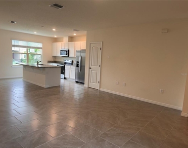 17085 Water Spring Boulevard - Photo Thumbnail 5