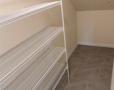 17085 Water Spring Boulevard - Photo Thumbnail 9