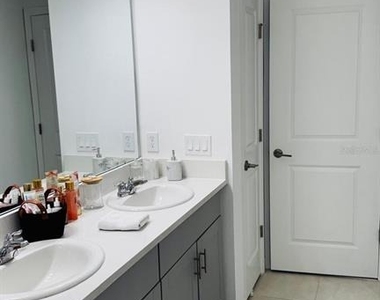 3322 Composition Street - Photo Thumbnail 9