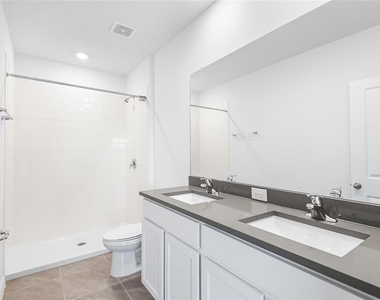 11236 Crescent Deer Drive - Photo Thumbnail 10
