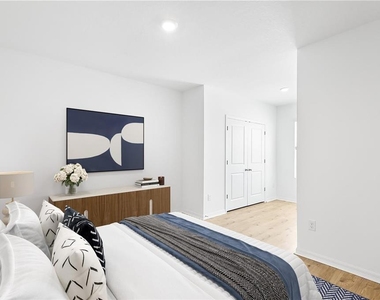 11236 Crescent Deer Drive - Photo Thumbnail 13