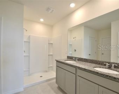 2343 Canyon Oak Drive - Photo Thumbnail 6