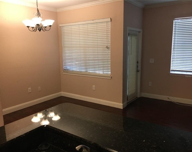 2572 Robert Trent Jones Drive - Photo Thumbnail 7