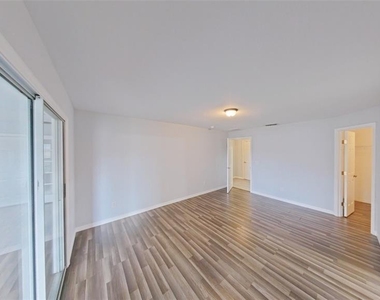 7750 Sw 100th Street - Photo Thumbnail 4
