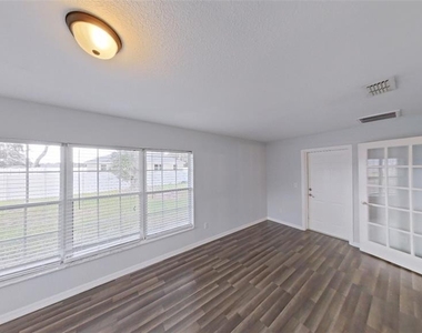 7750 Sw 100th Street - Photo Thumbnail 10