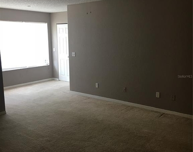 5112 Conroy Road - Photo Thumbnail 3