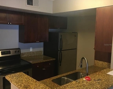 5112 Conroy Road - Photo Thumbnail 4