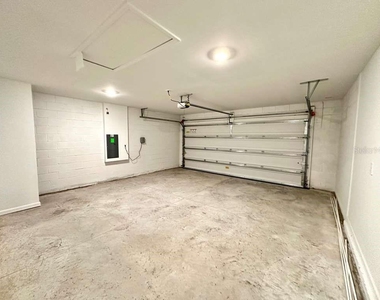 2102 Chris Drive - Photo Thumbnail 13