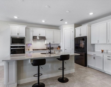 3980 Meandering Bay Drive - Photo Thumbnail 7
