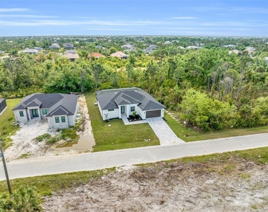 9108 Santa Lucia Drive - Photo Thumbnail 3