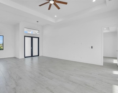 9108 Santa Lucia Drive - Photo Thumbnail 21