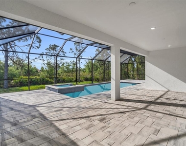 9108 Santa Lucia Drive - Photo Thumbnail 12