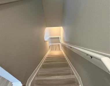 14432 Pleach Street - Photo Thumbnail 13
